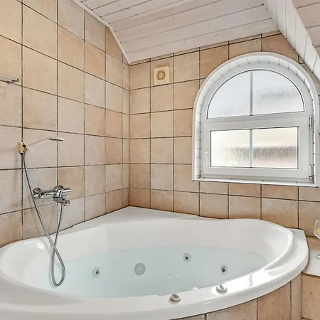 Sannie - 450m From The Sea By Interhome *